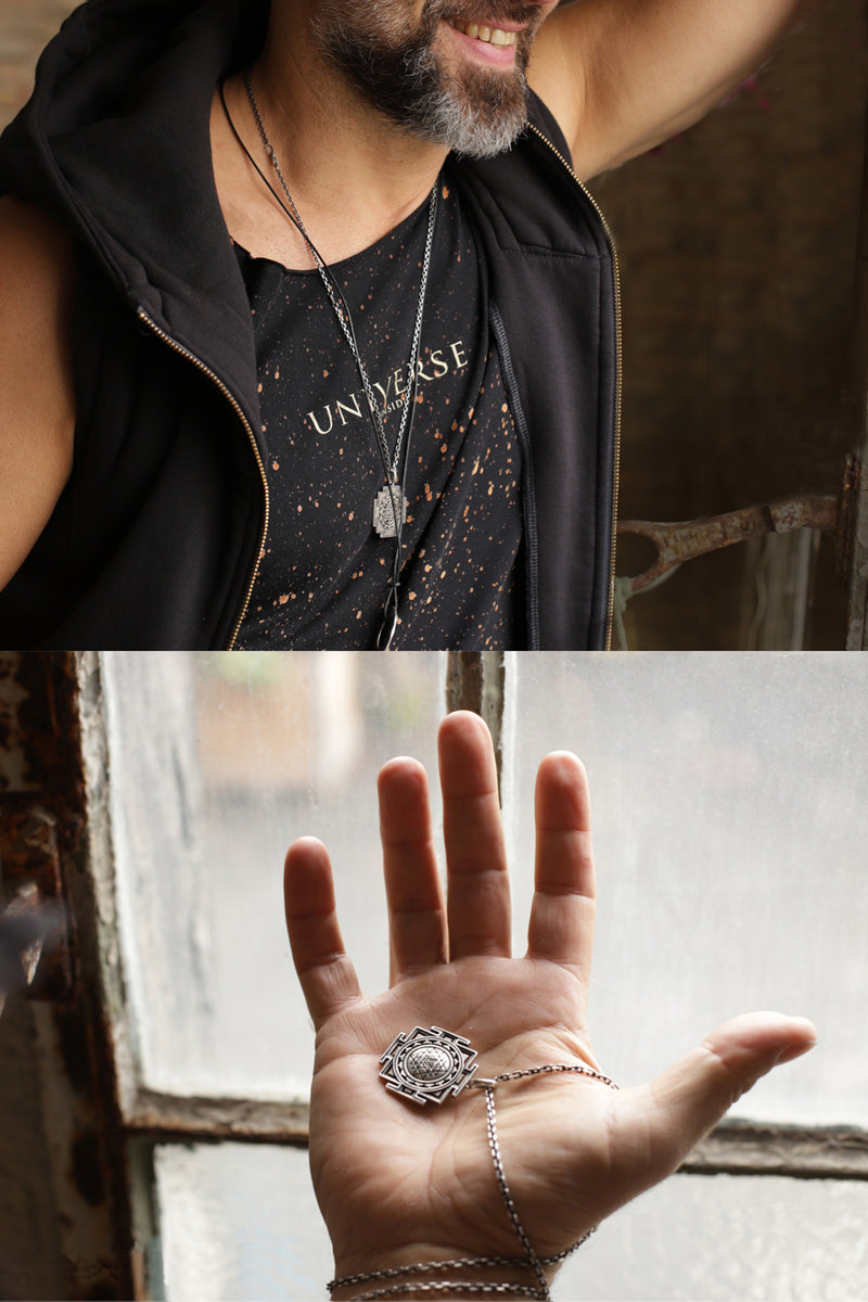Valentin, a yoga teacher in Leipzig, presents his favorites from ETERNAL BLISS: The Sri Yantra pendant.