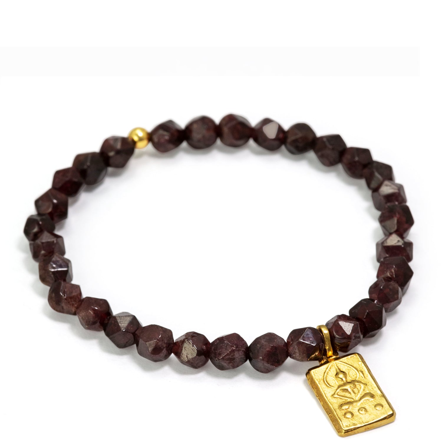 Buddha Armband mit unregelmäßig geschliffenen  Granatedelsteinen und Gold-plattiertem Anhänger von ETERNAL BLISS - Spiritueller Schmuck
