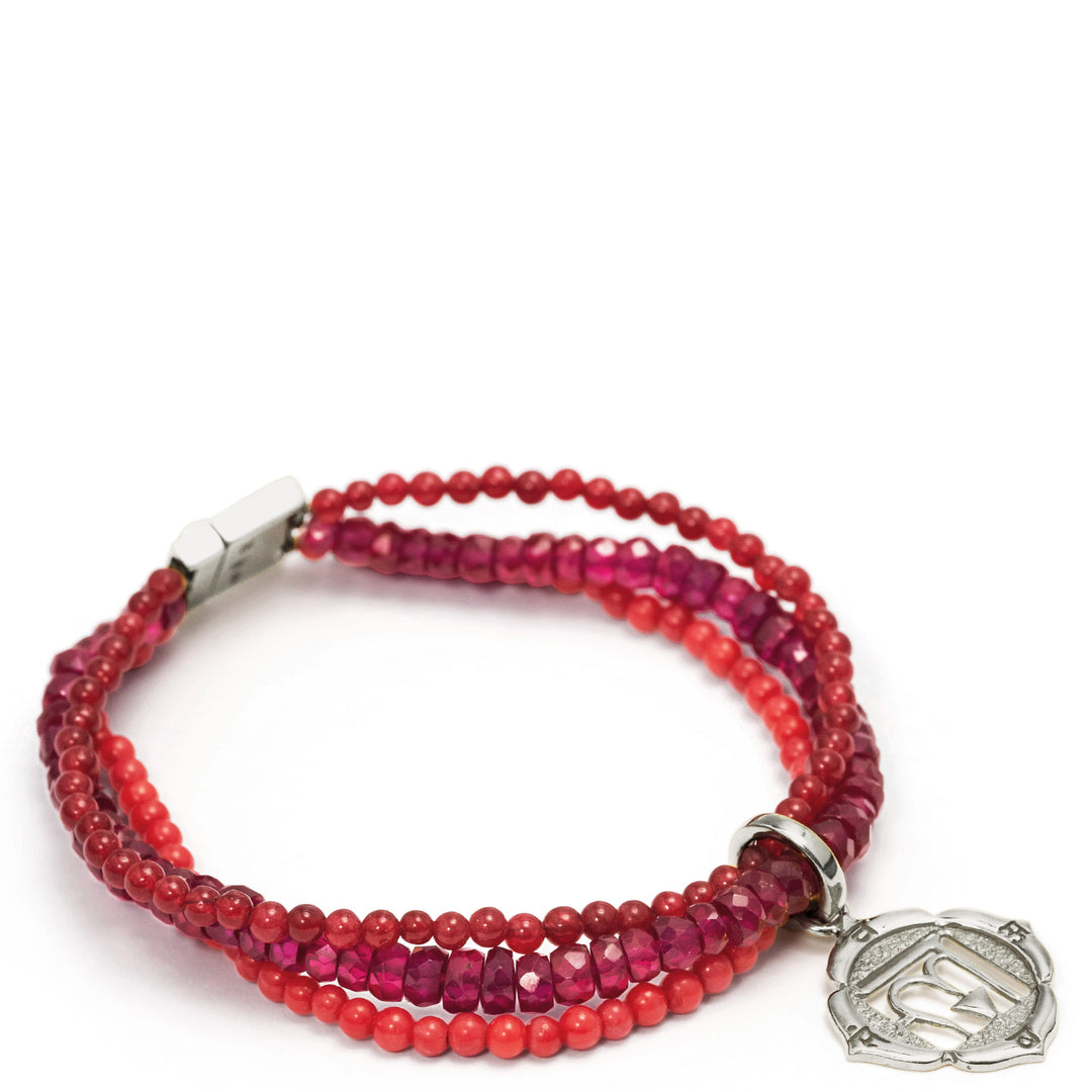 Wurzel Chakra Armband aus drei Edelsteinensträngen mit Sterling Silber Applikationen von ETERNAL BLISS - Spiritueller Schmuck
