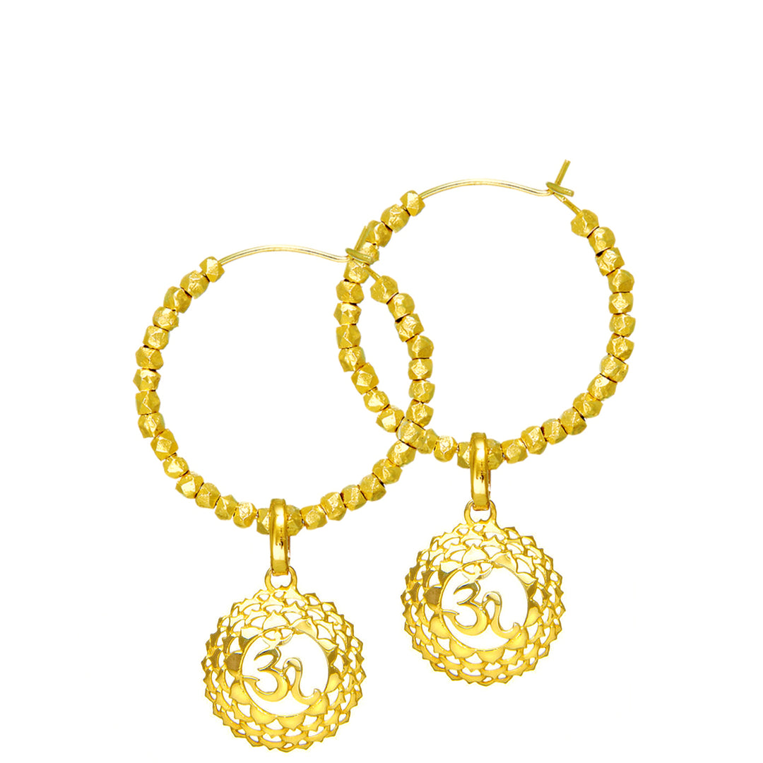 Kronen oder Sahasrara Chakra Kreolen aus vergoldetem Sterling Silber mit balinesischen Perlen verziert von ETERNAL BLISS - Spiritueller Schmuck