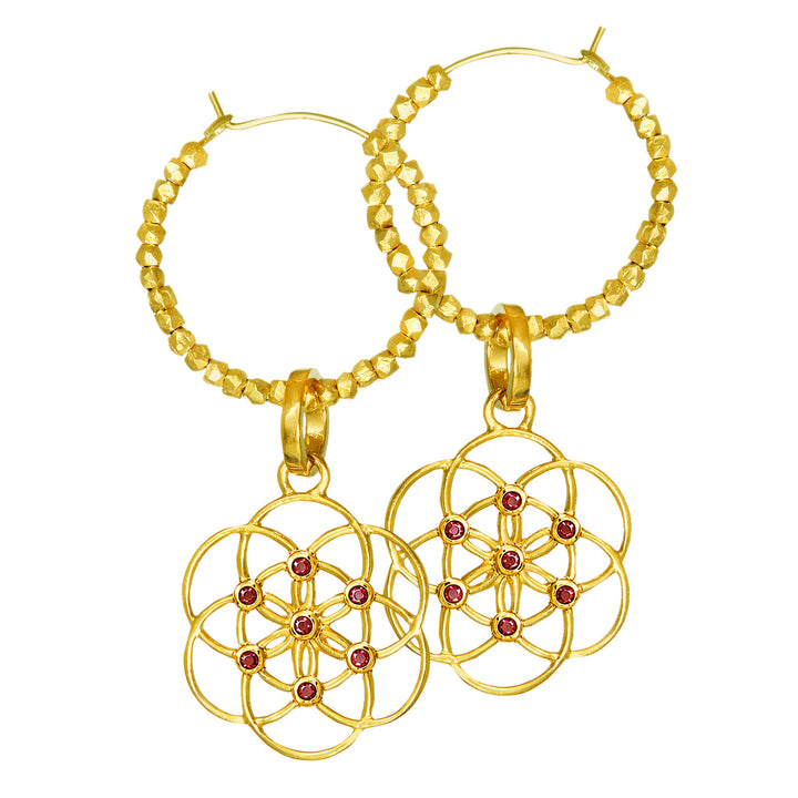 Vergoldete Samen-des-Lebens-Kreolen mit Balibeads und Rubinen von Eternal Bliss - Spiritueller Schmuck