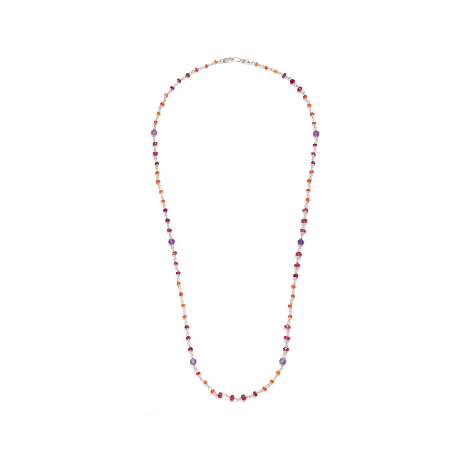 Gesamtansicht der Edelstein-Halskette "Prana" aus hochwertigem Sterling Silber in 60cm Läange mit Rubinen, Karneolen, Amethyst von Eternal Bliss