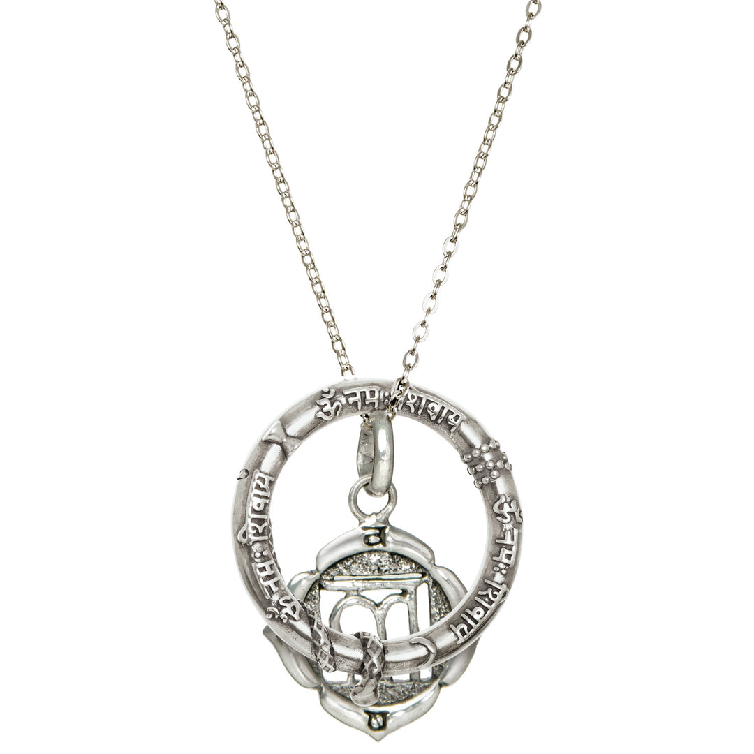 Silberne Halskette Essenz-des-Seins aus einem Shiva-Mantra- und einem Wurzel-Chakra-Anhänger