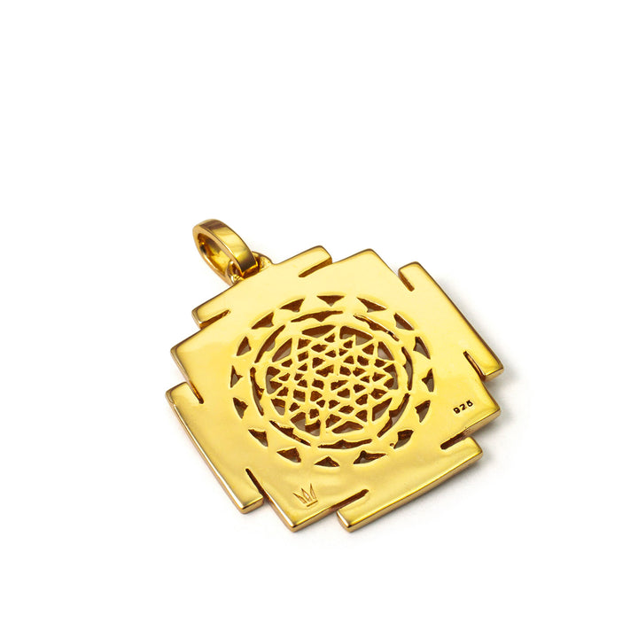 Hochwertig gearbeitete Rückansicht des Mystischen Sri Yantra Schmuck vergoldet