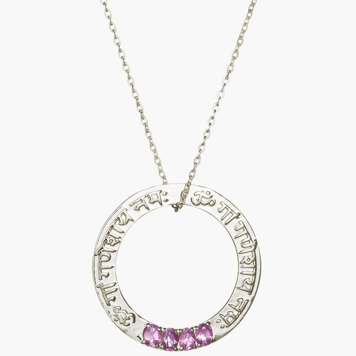Ganesha Mantra Anhänger aus Sterling Silber mit 4 großen Amethyst Edelsteinen von Eternal Bliss  aus der Yoga Schmuckkollektion
