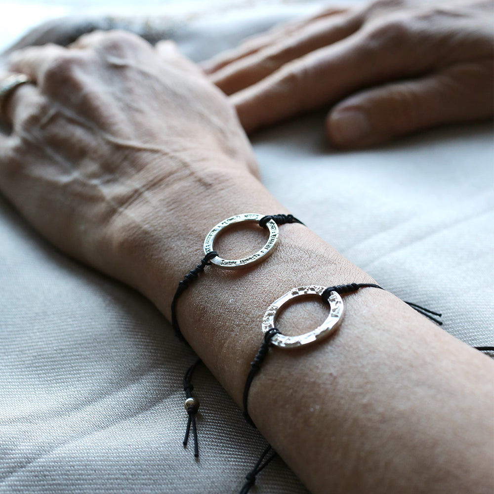 Lokah Samastah Mantra Armband aus Sterling Silber von ETERNAL BLISS - spiritueller Mantra Schmuck - Lokah Samastah Mantra Bracelet in Sterling Silver by ETERNAL BLISS - Spiritual Mantra Jewelry