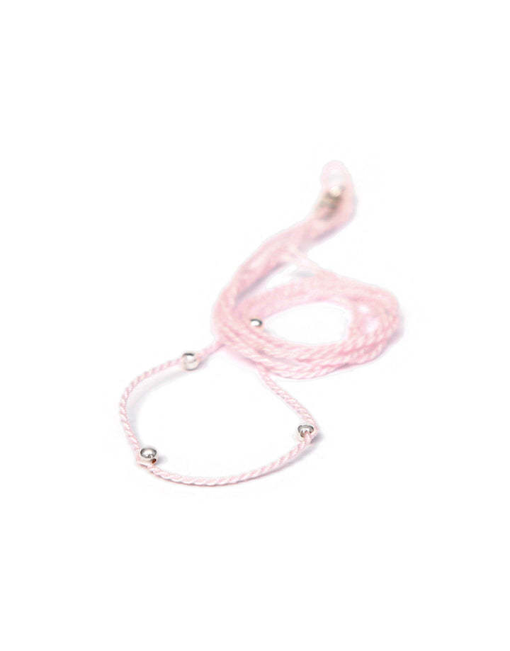 Halsband roséfarben aus Baumwolle mit silberen Perlen von ETERNAL BLISS