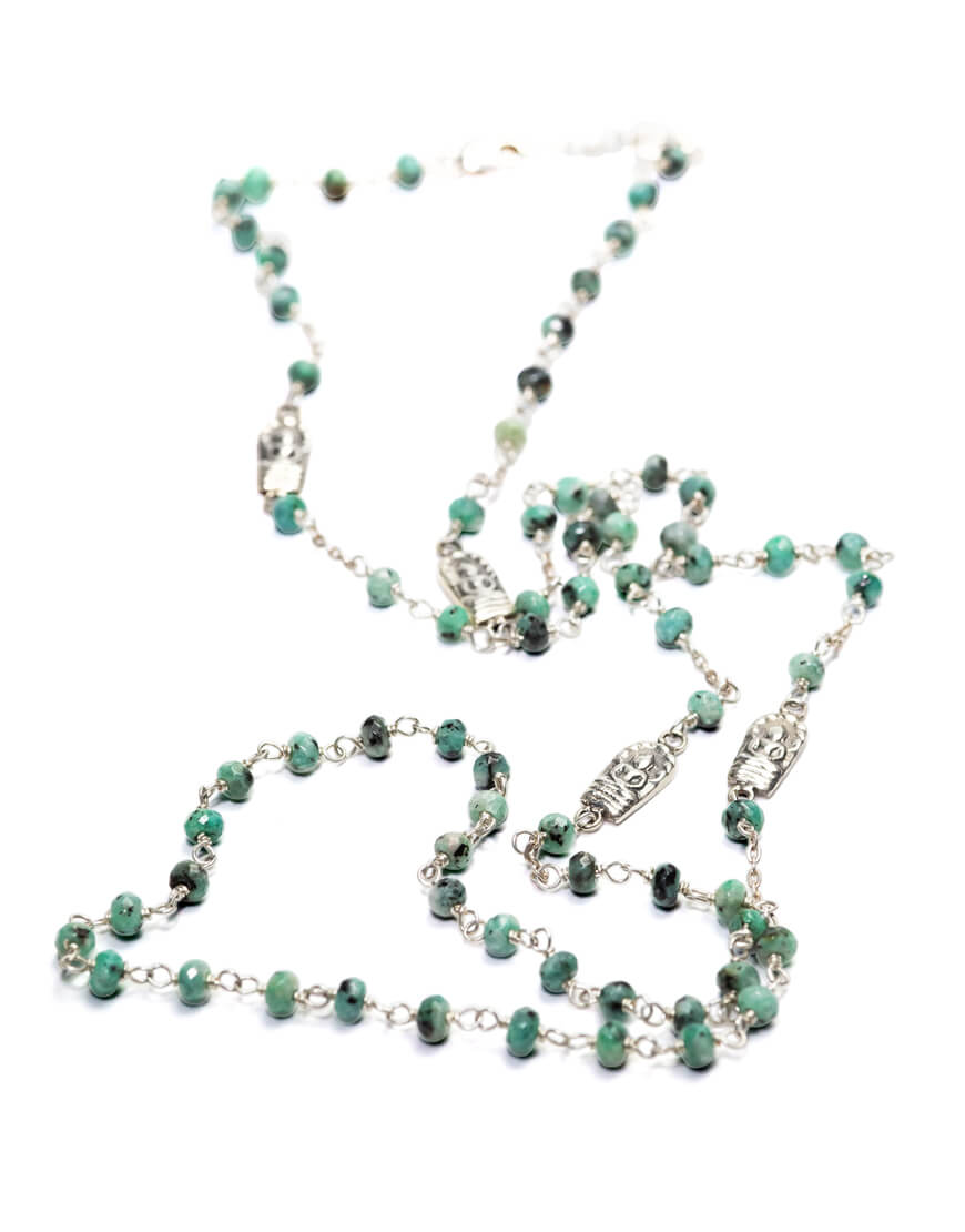 Halskette aus Sterling Silber mit Jadeperlen und Buddhaamuletten von Eternal Bliss