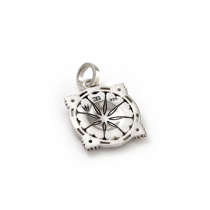 Hochwertig gestaltete Rückseite des Sri Yantra Anhängers mit Aquamarinen Silber